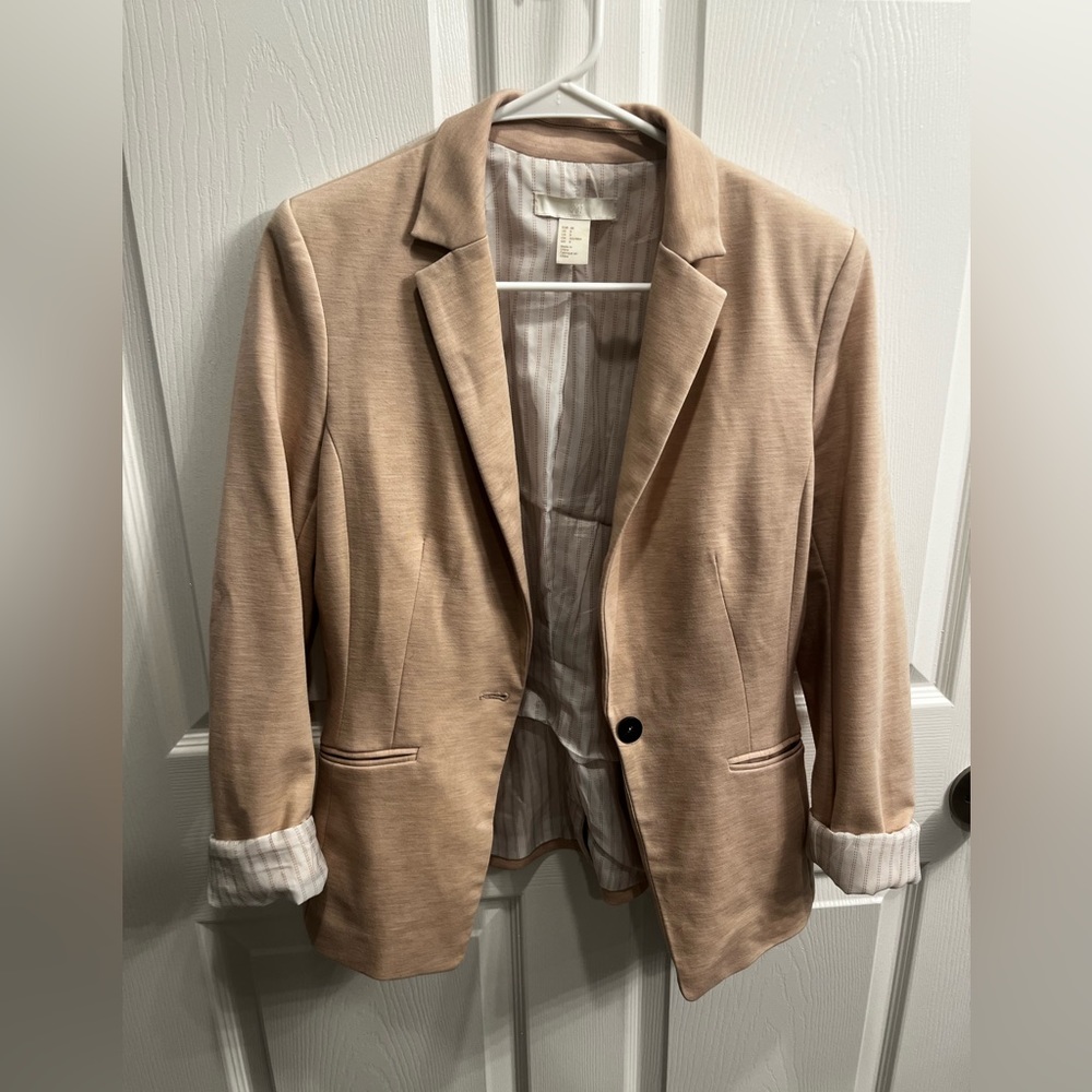 Pink H&M blazer with satin lining